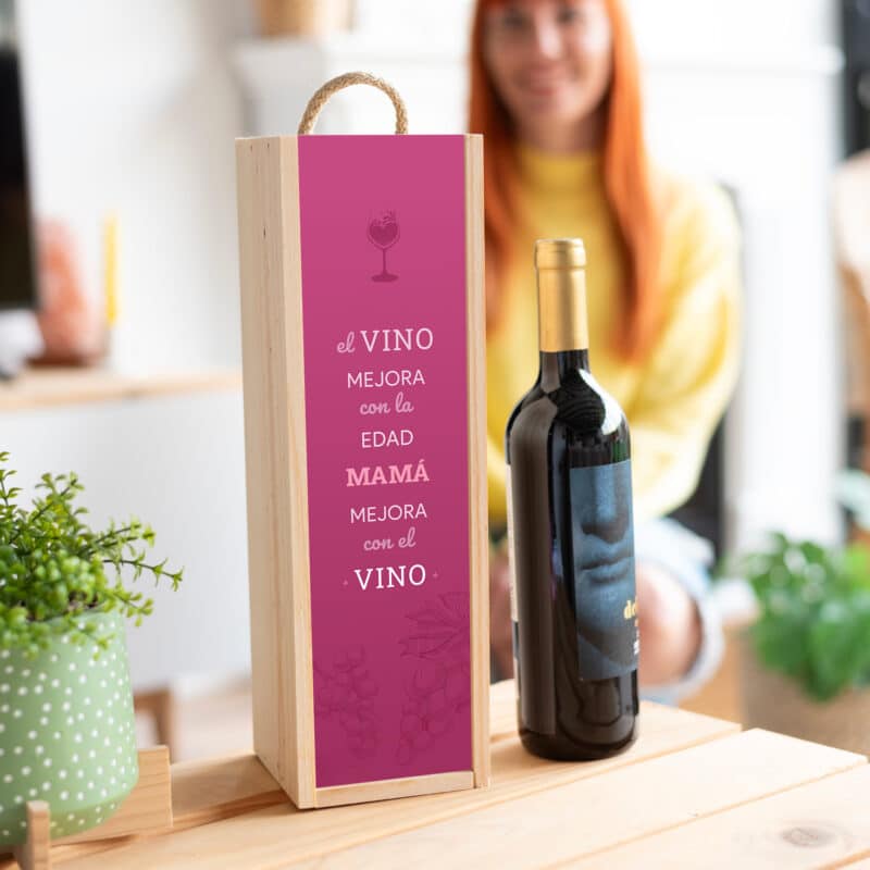 Caja de Vino Granate con Nombre personalizada