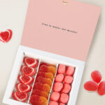 Miniatura de Caja de Dulces Mamá con Tres Fotos personalizada