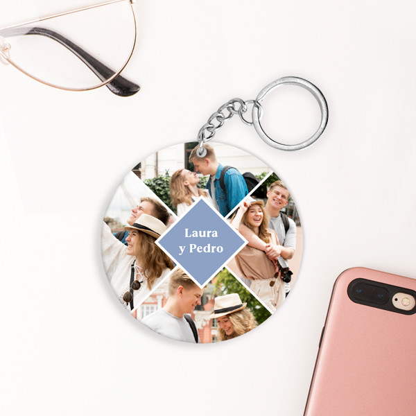 Llavero Circular con Cuatro Fotos y Texto personalizado
