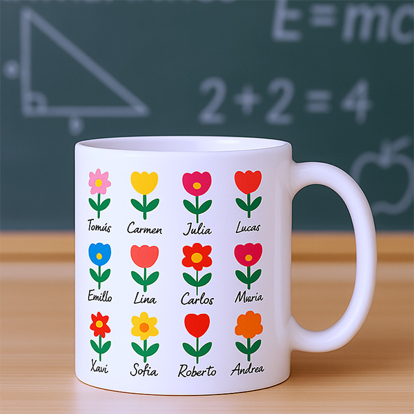 Taza Flores con Nombres personalizado