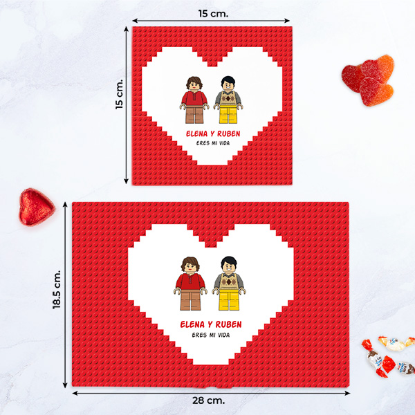 Caja de Dulces Corazon y Muñecos Lego con Nombres y Texto personalizado