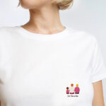 Miniatura de Camiseta Ilustrada Retrato de Espaldas con Texto Personalizado