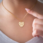 Miniatura de Colgante Corazón con Brillantes y Texto personalizado