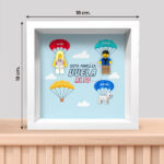 Miniatura de Marco de Madera Familia Vuelta Alto con Muñecos Lego y Nombres personalizados