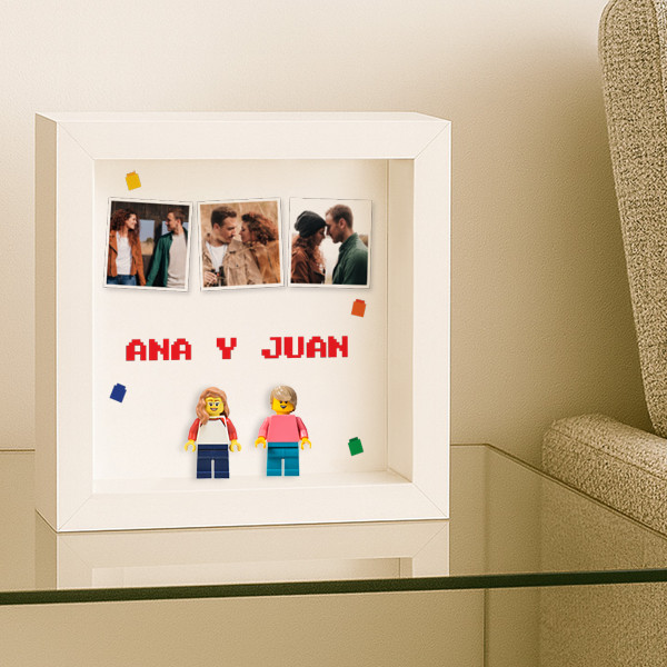 Marco de Madera con 3 Fotos y Muñecos Lego con Texto personalizado