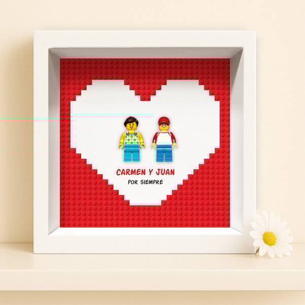 Marco de Madera Corazón Rojo con Muñecos Lego con Nombres y Texto personalizado
