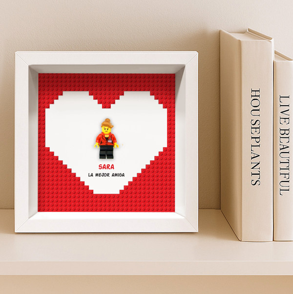 Marco de Madera Corazón Rojo con Muñecos Lego con Nombres y Texto personalizado