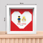 Miniatura de Marco de Madera Corazón Rojo con Muñecos Lego con Nombres y Texto personalizado