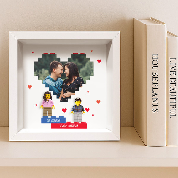 Marco de Madera Corazón con Foto y Muñecos Lego con Texto personalizado
