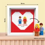 Miniatura de Cuadro con minifiguras Lego en Corazón Rojo con Nombres y Texto personalizado