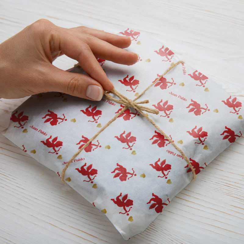Papel de Regalo Cupido con Nombres personalizados