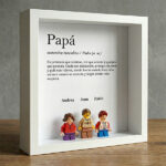 Miniatura de Cuadro con minifiguras Lego Definición de Papá y Nombres personalizados