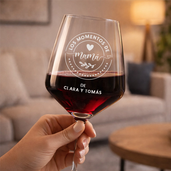 Copa de Vino los Momentos de Mamá con Nombres personalizados