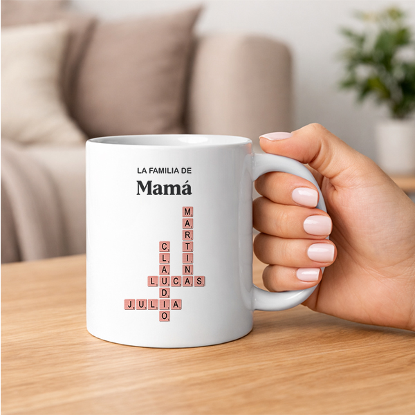 Taza con diseño Scrabble con Nombres personalizados