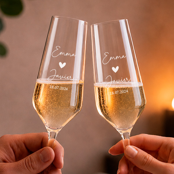 Pack de 2 Copas de Champagne con Corazón, Fecha y Nombres personalizados