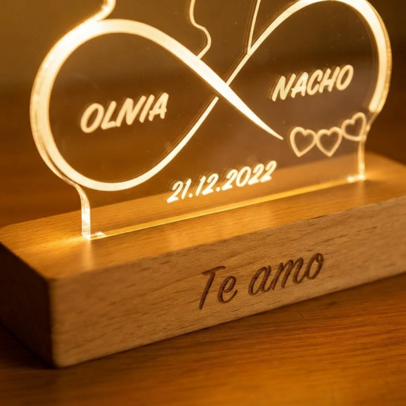 Lámpara Infinito Corazones con Nombres y Fecha personalizada